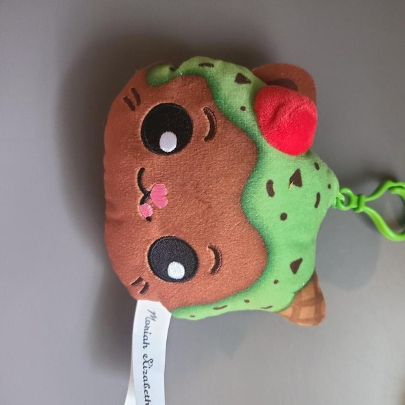 Other - Mariah Elizabeth cat bag clip